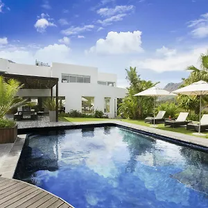 https://cube-guest-house.hotels-capetown.com